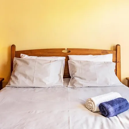 Cayenne House بيت للعطل