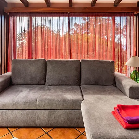 Cayenne House Santa Cruz (Madeira)
