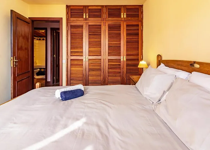 Cayenne House Santa Cruz (Madeira)